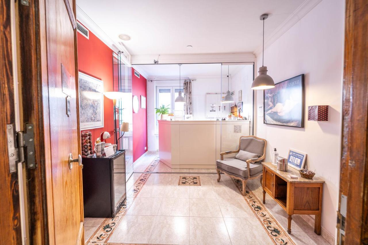 Hostal Barrera Madryt Zewnętrze zdjęcie