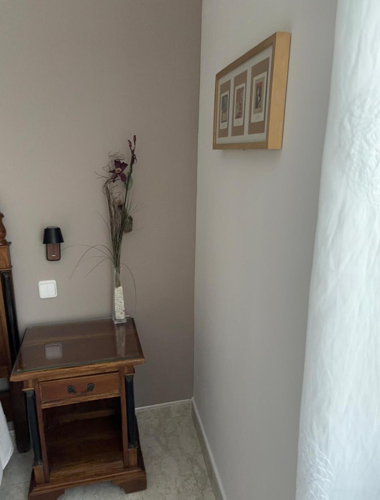 Hostal Barrera Madryt Zewnętrze zdjęcie