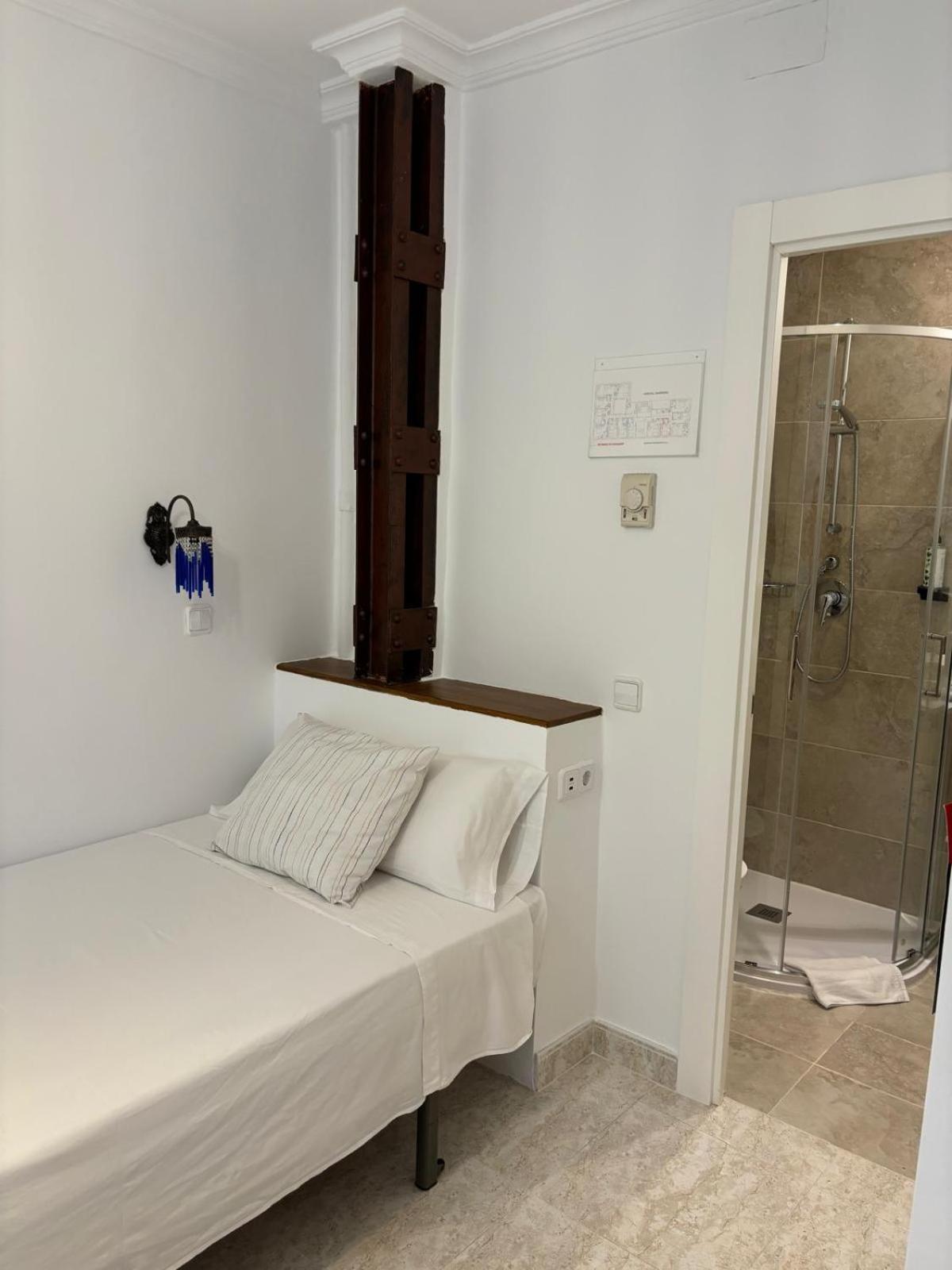 Hostal Barrera Madryt Zewnętrze zdjęcie
