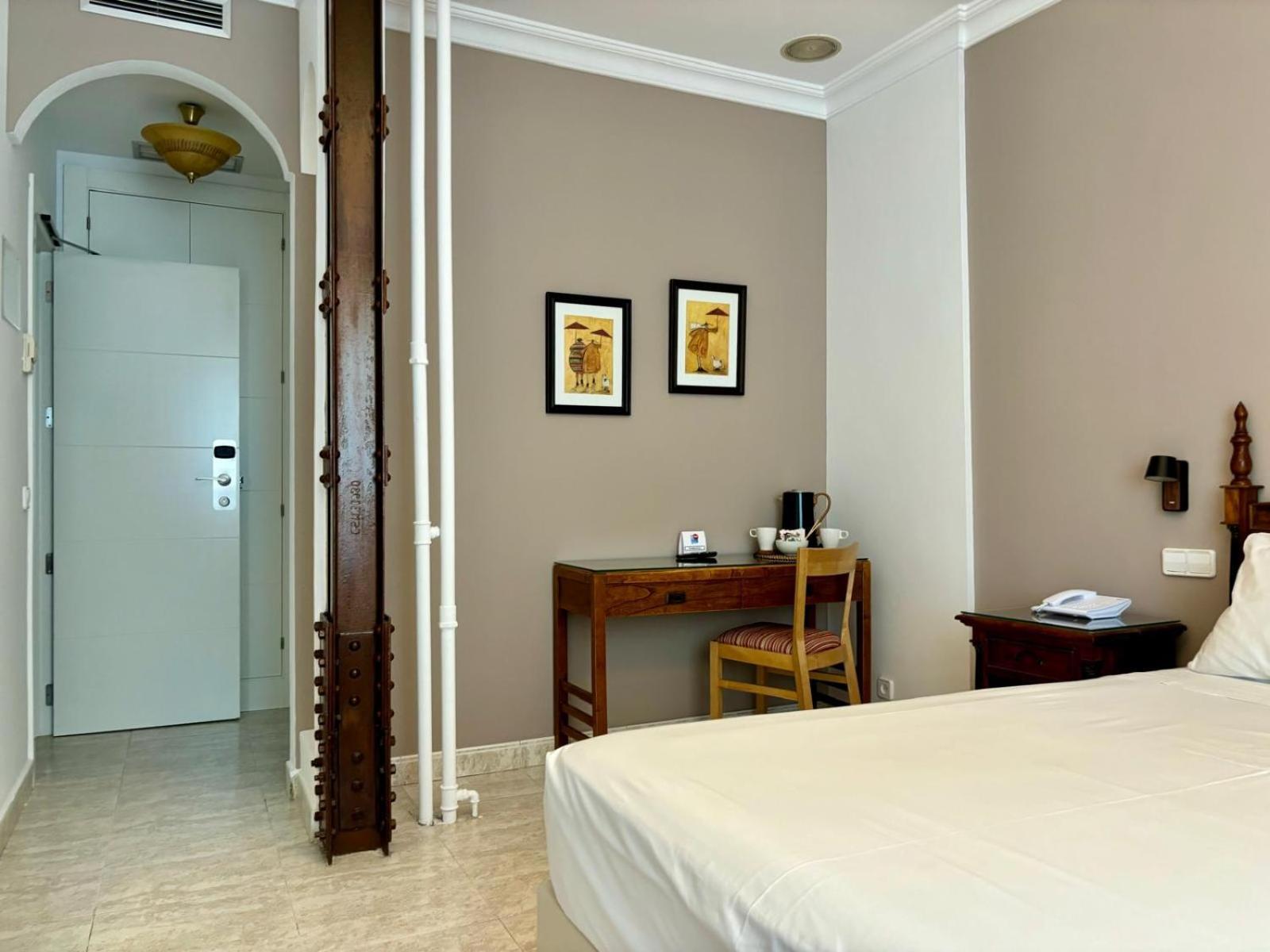 Hostal Barrera Madryt Zewnętrze zdjęcie