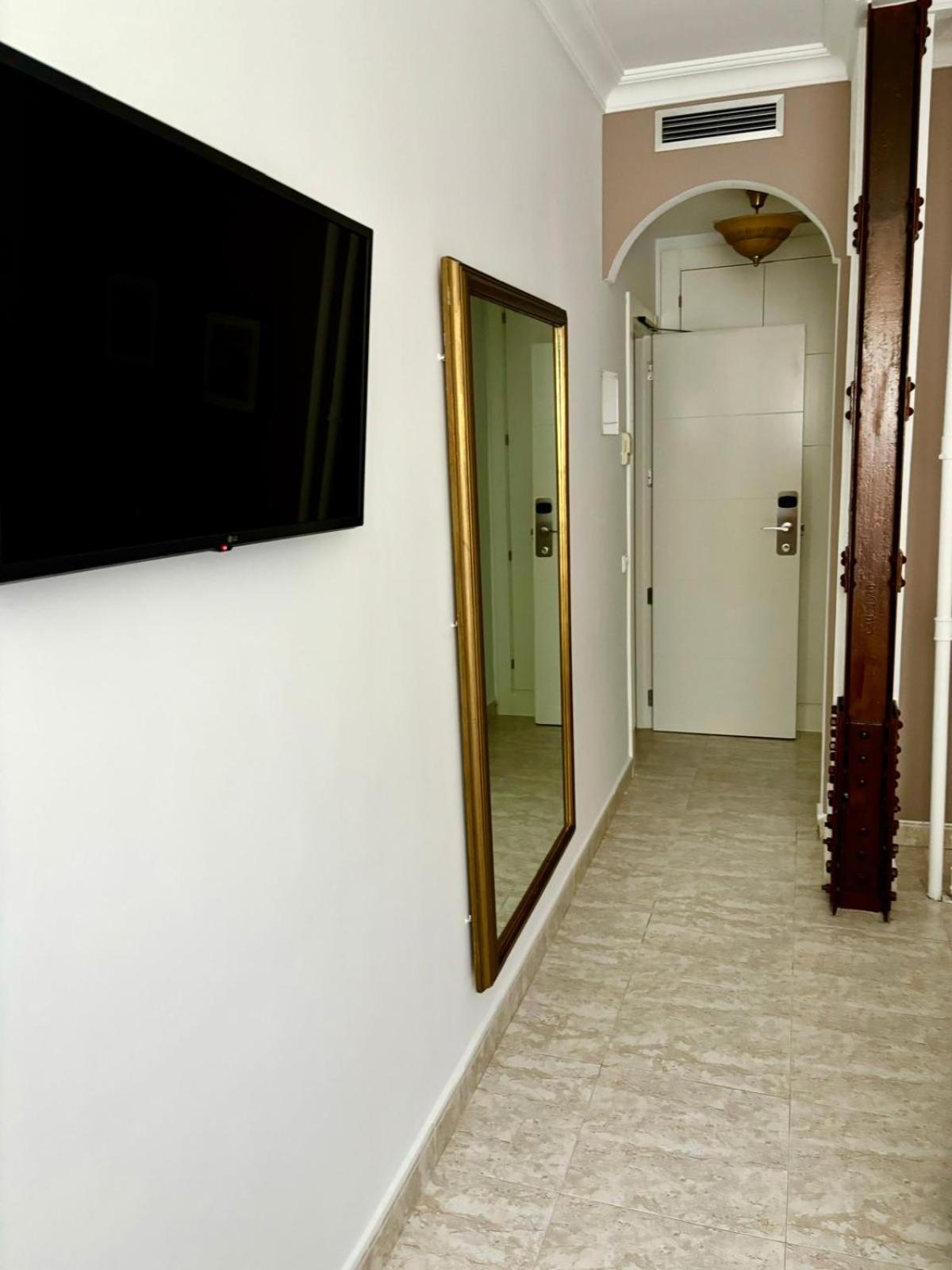 Hostal Barrera Madryt Zewnętrze zdjęcie